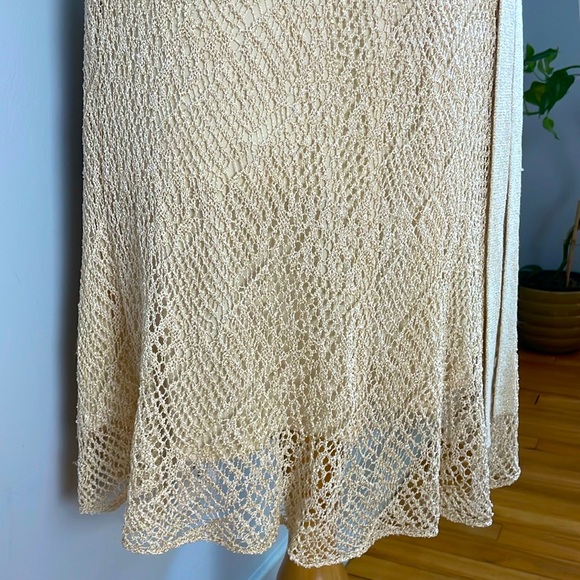 NWOT  bebe Metallic Gold Mini Crochet-Knit Halter A-Line Belted Dress, Size M - Picture 5 of 16